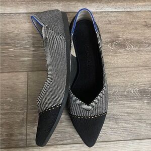 Rothys - size 8 - Pebble Herringbone color